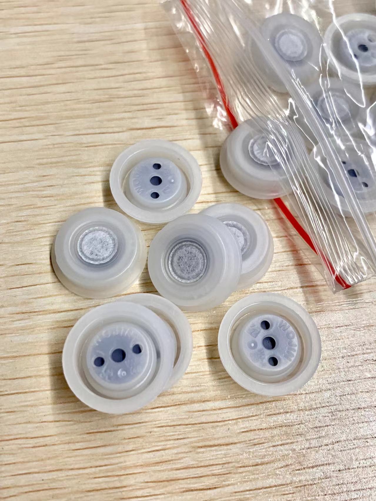 one-way degassign valve